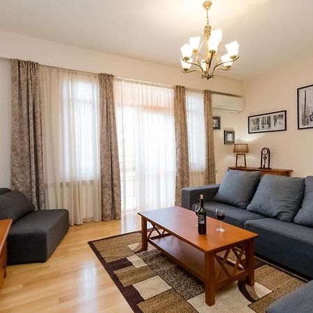 Serviced Apartment On Rustaveli Avenue 16 Tbilisi Exterior foto