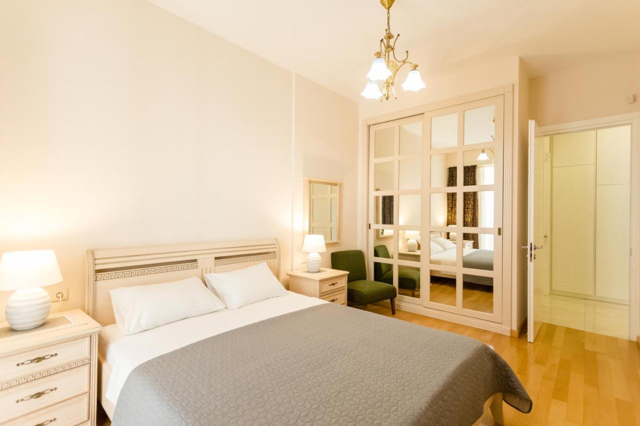 Serviced Apartment On Rustaveli Avenue 16 Tbilisi Exterior foto
